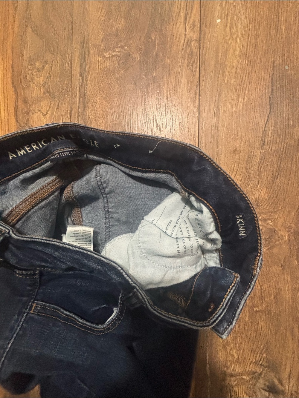 American Eagle size 8 Dark Blue Women's Skinny Jeans - Picture 4 of 4